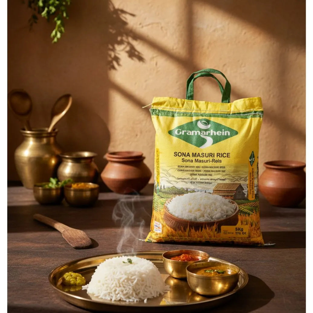 Gramarheim Sona Masuri Rice bag with a plate of rice and curry on a wooden table.